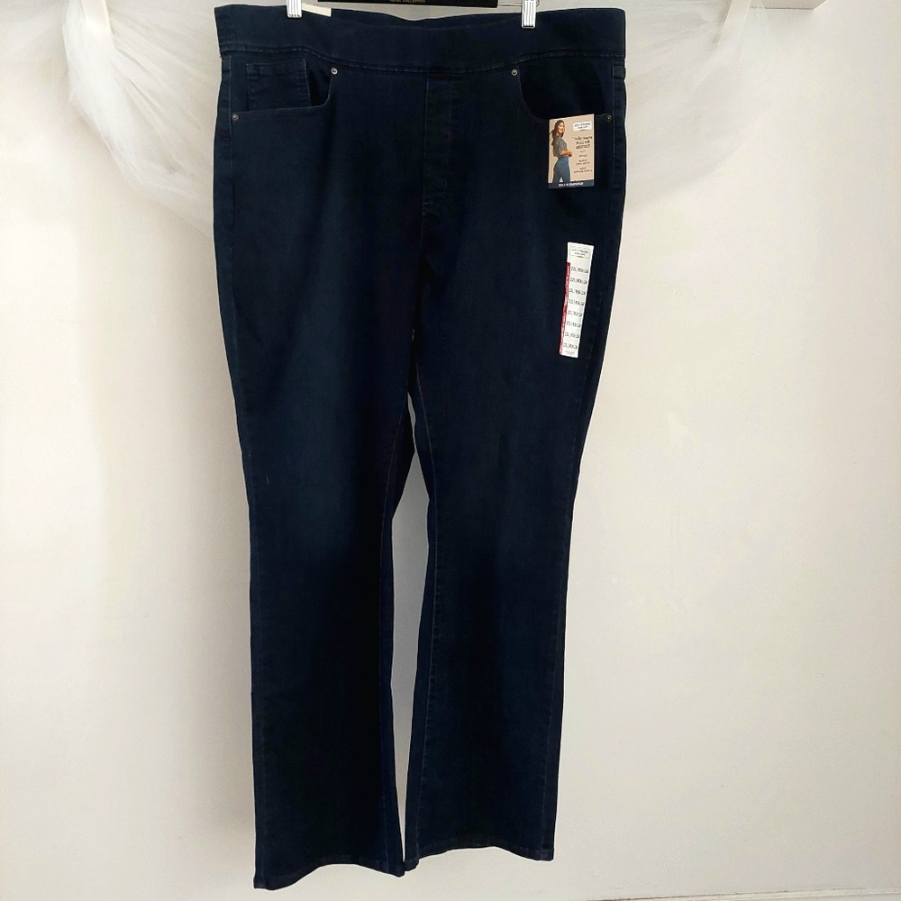 Levi Strauss Signature Gold Pull-On Bootcut Totally Shaping Size 22